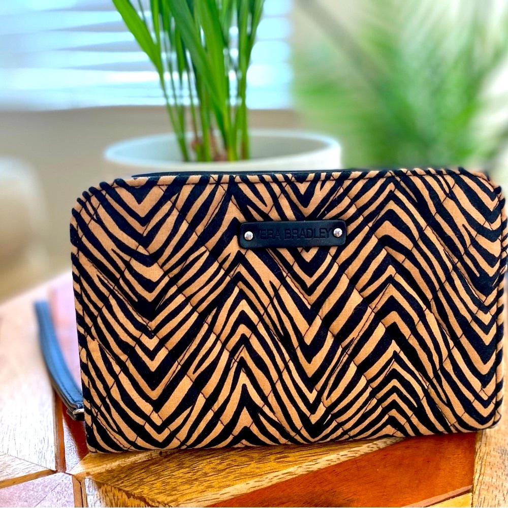 Vera Bradley wristlet, NWOT